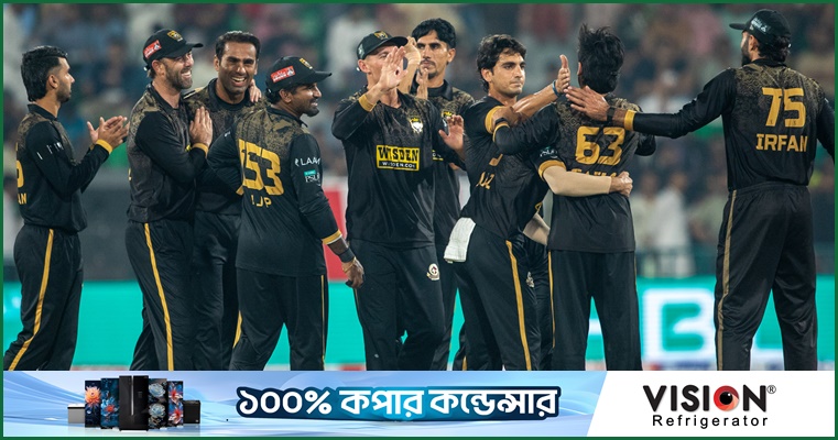 শেষ ওভারের রোমাঞ্চে ফাইনালে হায়দরাবাদ